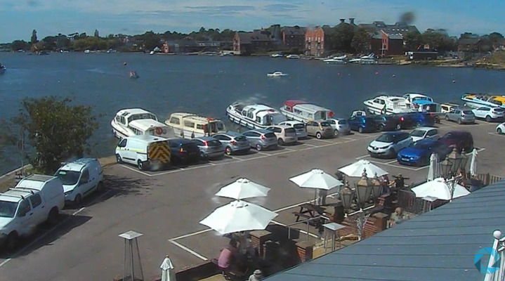 oulton broad yacht station webcam