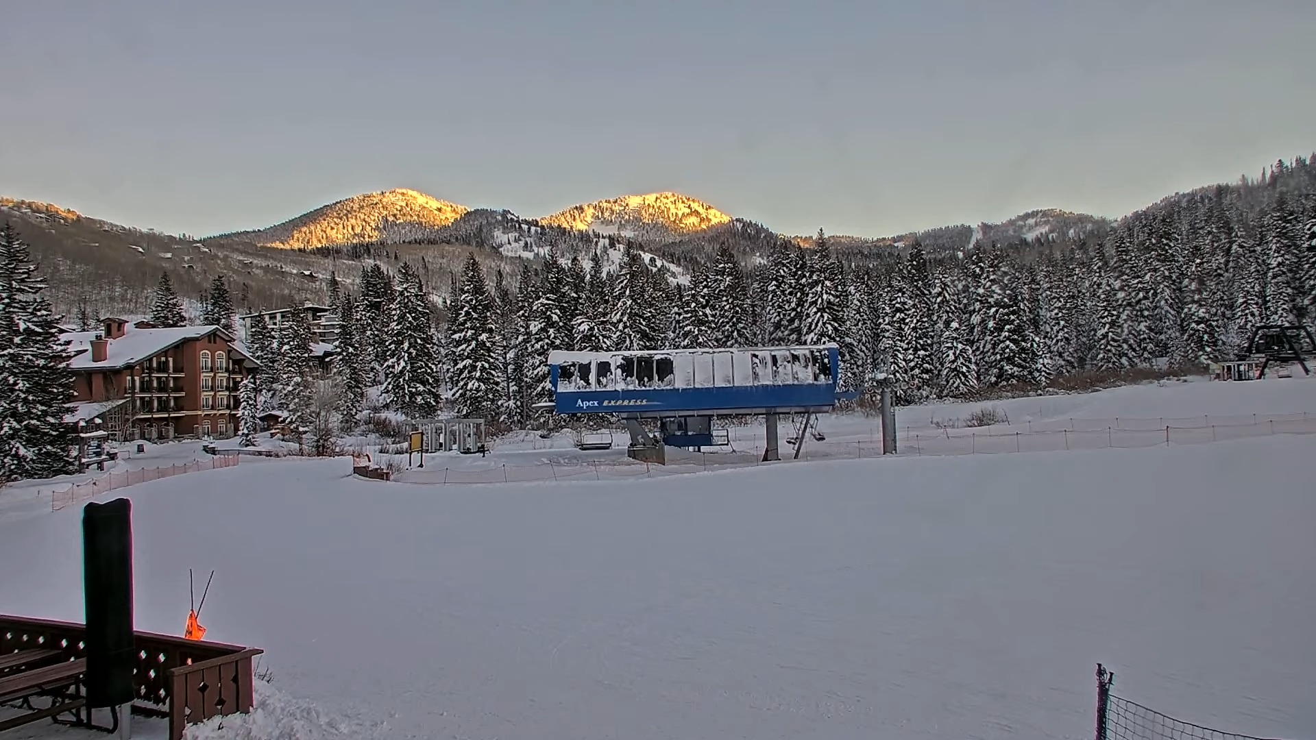 Apex Express Solitude, Utah - Webcam Live Stream