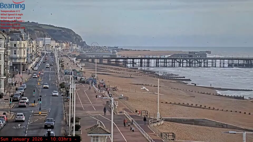 Hastings Pier Webcam and English Channel LIVE HD