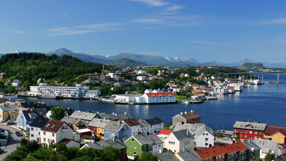 Kristiansund Live Webcam – Gomalandet Waterfront, Norway