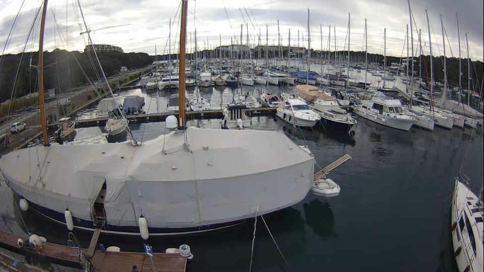 Marina Veruda Cam, Pula