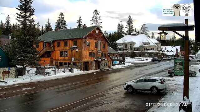 Oregon's Mt. Hood Territory Live