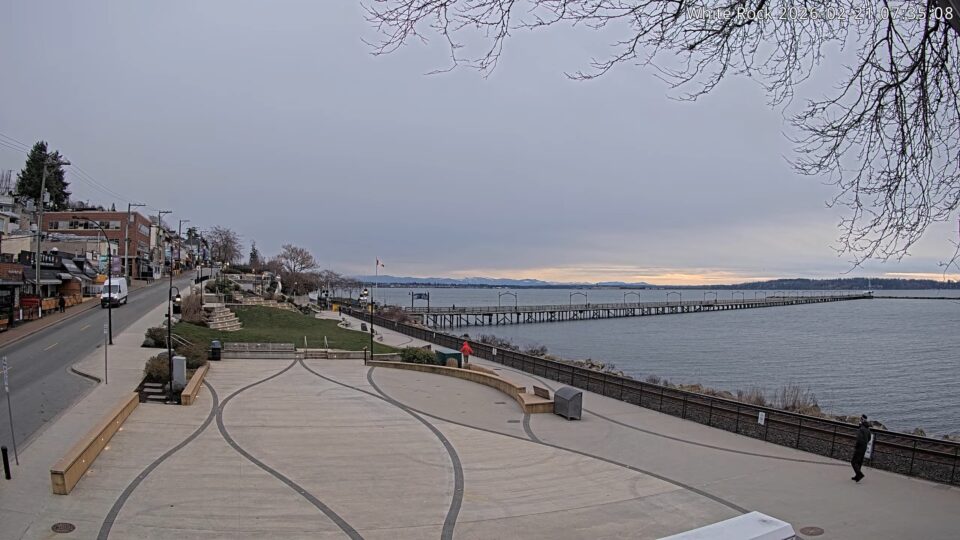 White Rock Pier Live Webcam – White Rock, British Columbia, Canada
