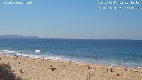 Fonte da Telha Beach