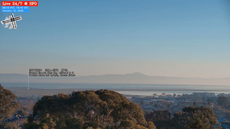 San Francisco Airport Cam, CA