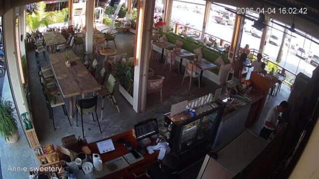 Annie Sweetery Live, Koh Samui