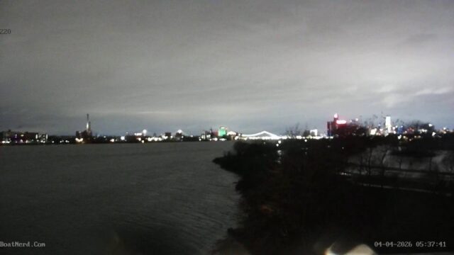 Detroit River Cam, Michigan