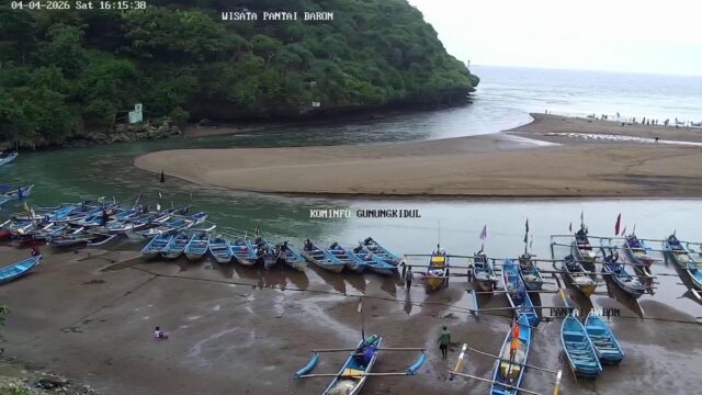 Pantai Baron Beach, Indonesia